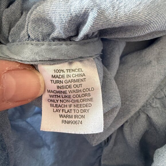 Women's 8 Boston Proper Chambray Ruffle Sleeveless Blouse - Picture 9 of 9